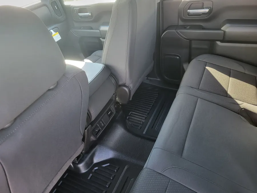 2026 GMC Sierra 2500HD Pro | Photo 27 of 30