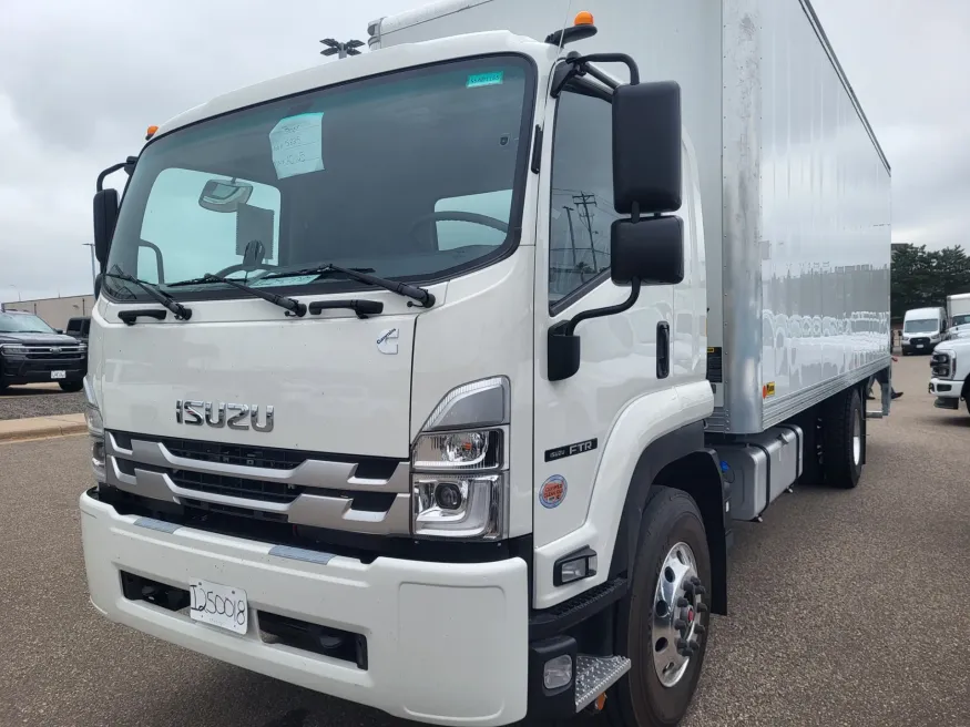 2025 Isuzu FTR | Photo 1 of 18