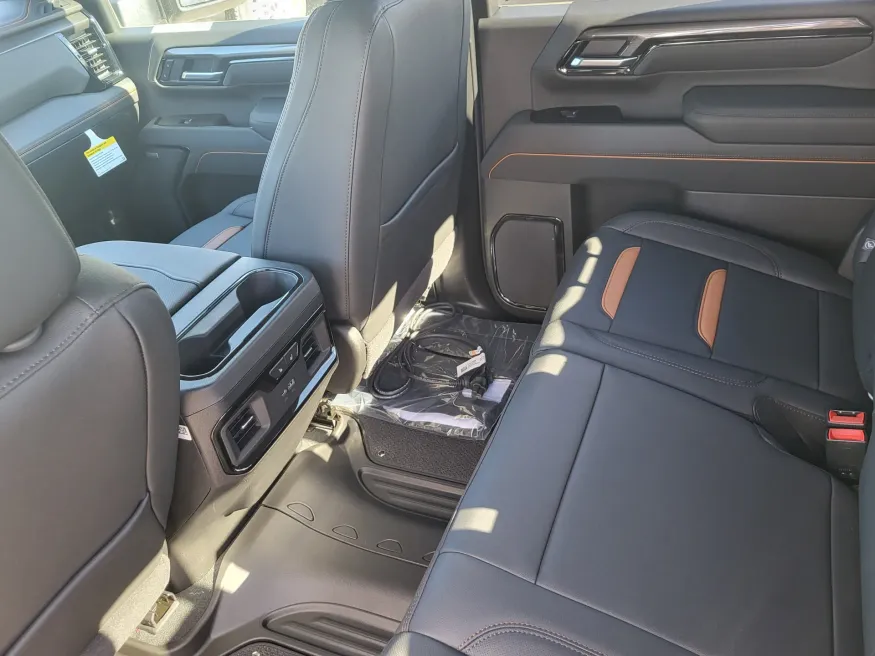 2026 GMC Sierra 2500HD AT4 | Photo 28 of 31