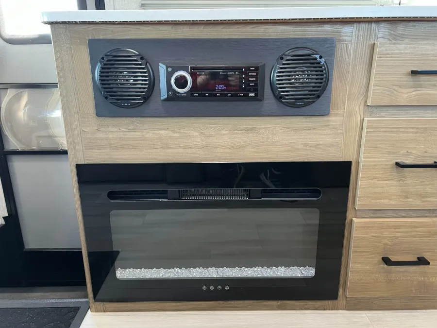 2024 Coachmen Leprechaun 319MB | Photo 11 of 12