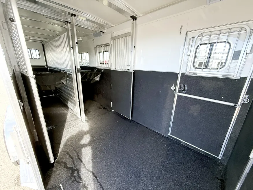 2026 Cimarron Norstar Warmblood 2 + 1 | Photo 9 of 21