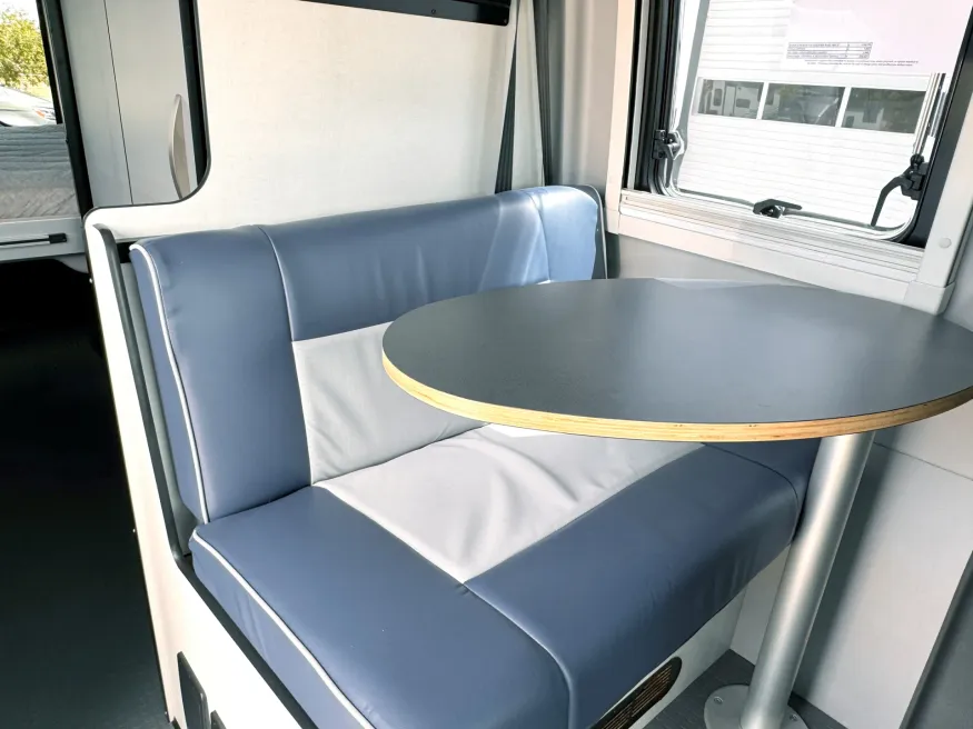 2025 Winnebago Revel Sport 44N | Photo 5 of 16