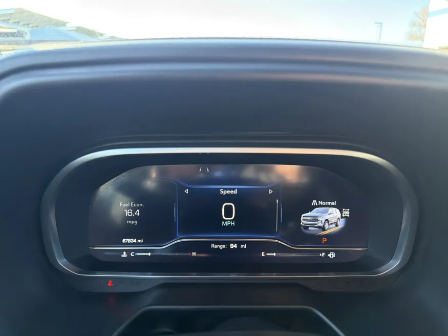 2024 Chevrolet Suburban Premier | Photo 22 of 23