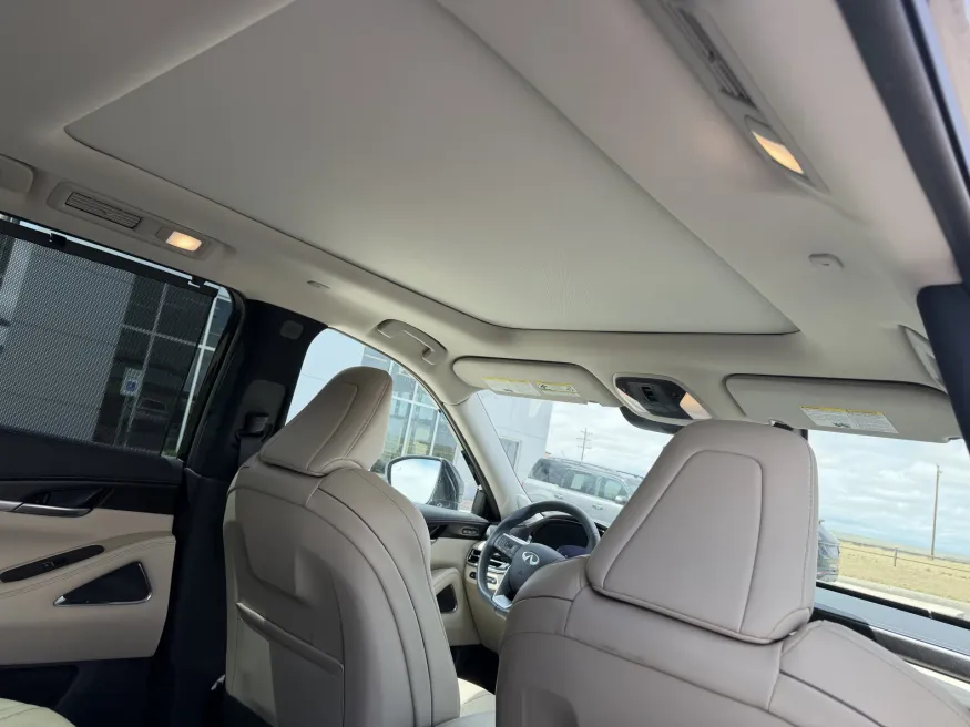 2025 Infiniti QX60 Sensory | Photo 10 of 25