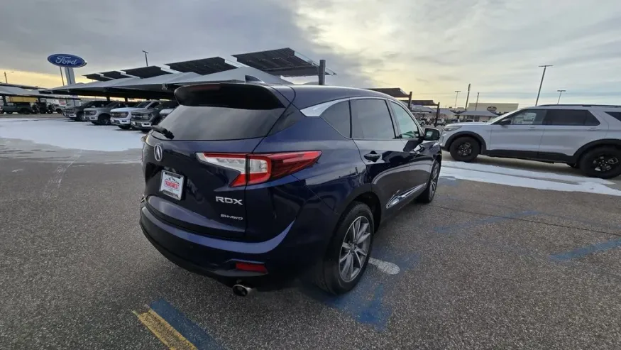 2021 Acura RDX | Photo 5 of 31