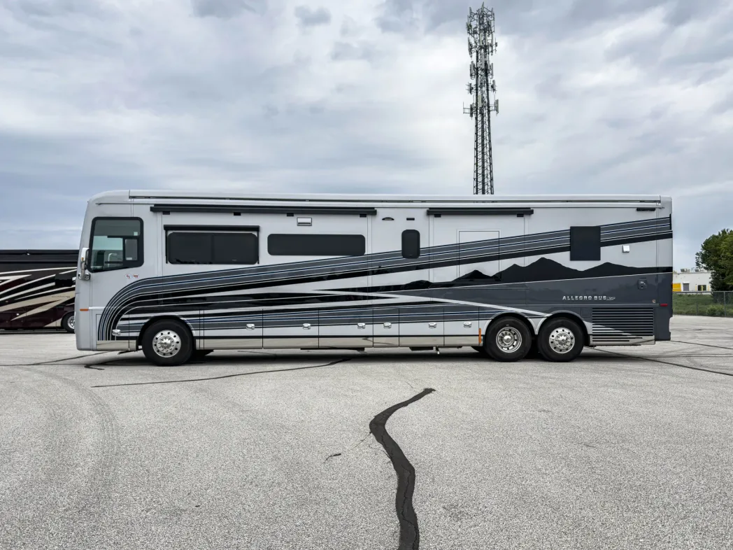2026 Tiffin Allegro Bus 45BTP 
