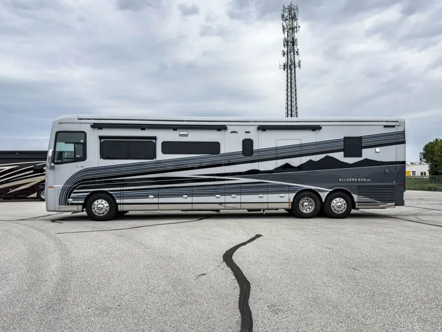 2026 Tiffin Allegro Bus 45BTP | Photo 1 of 47