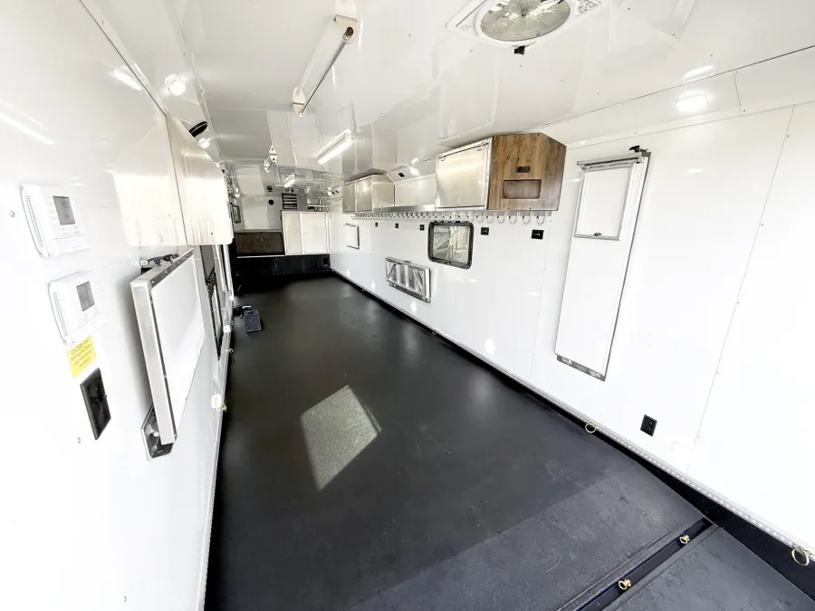 2026 Logan Coach Horse Power | Photo 8 of 24