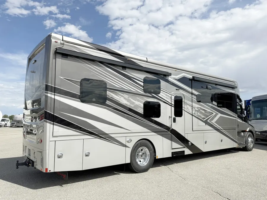 2026 Renegade Explorer 40EBH | Photo 20 of 31