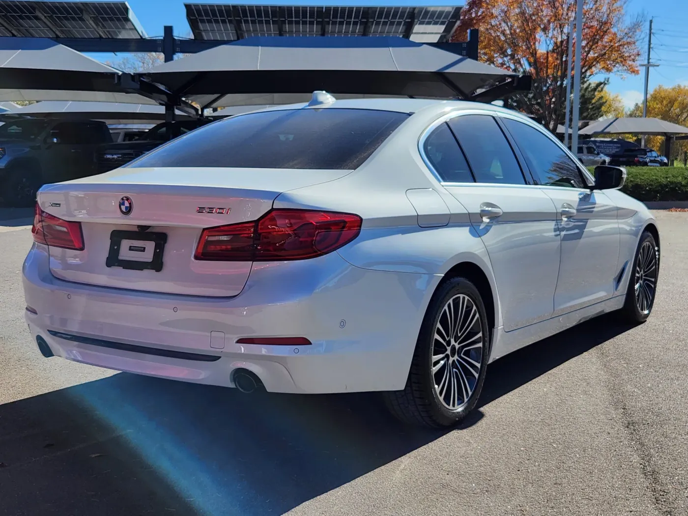 2019 BMW 5 Series 530i xDrive | Photo 2 of 29