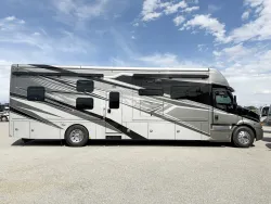 2026 Renegade Explorer 40EBH | Thumbnail Photo 3 of 31