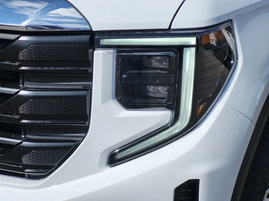 2026 GMC Sierra 1500 Pro | Photo 7 of 22