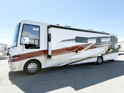 2027 Newmar Canyon Star 3947 | Thumbnail Photo 25 of 32