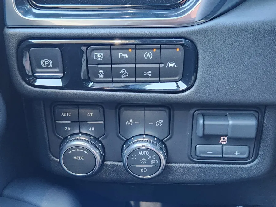 2026 GMC Yukon Elevation | Photo 23 of 25