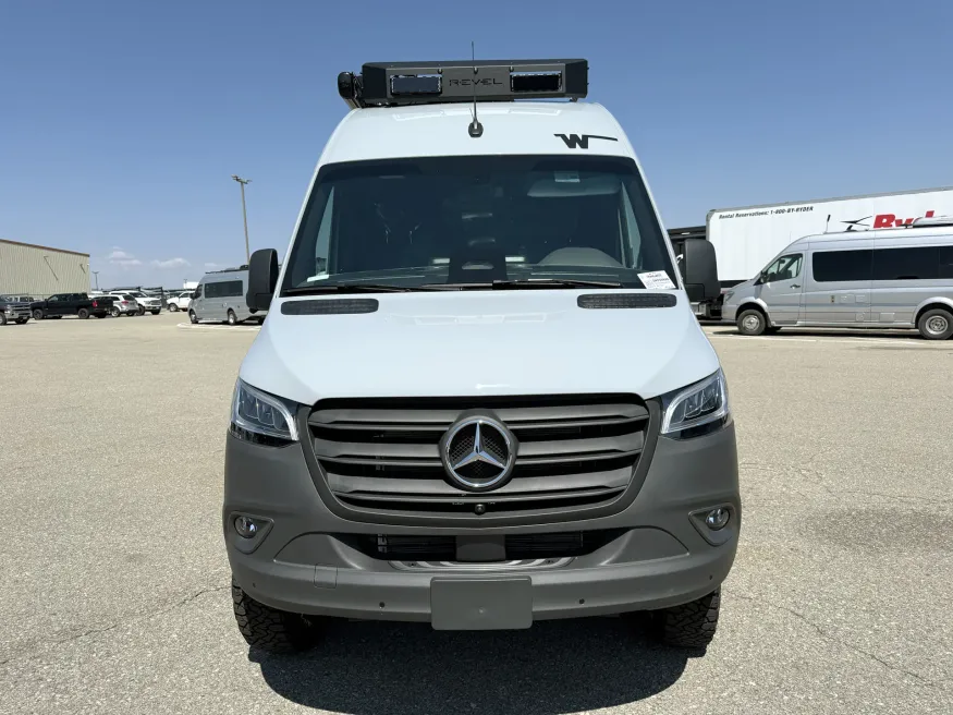 2026 Winnebago Revel 44E | Photo 18 of 17