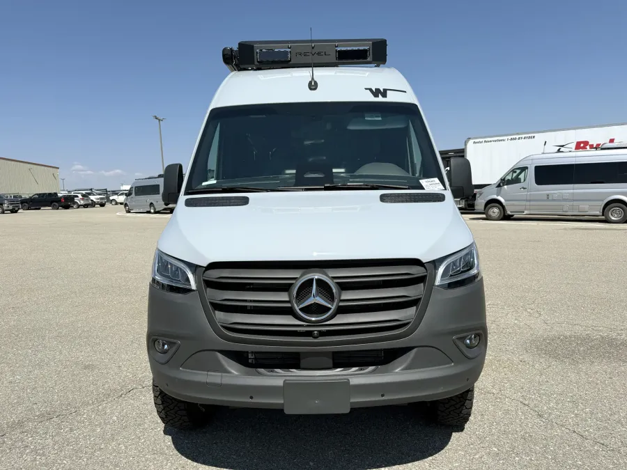 2026 Winnebago Revel 44E | Photo 18 of 17