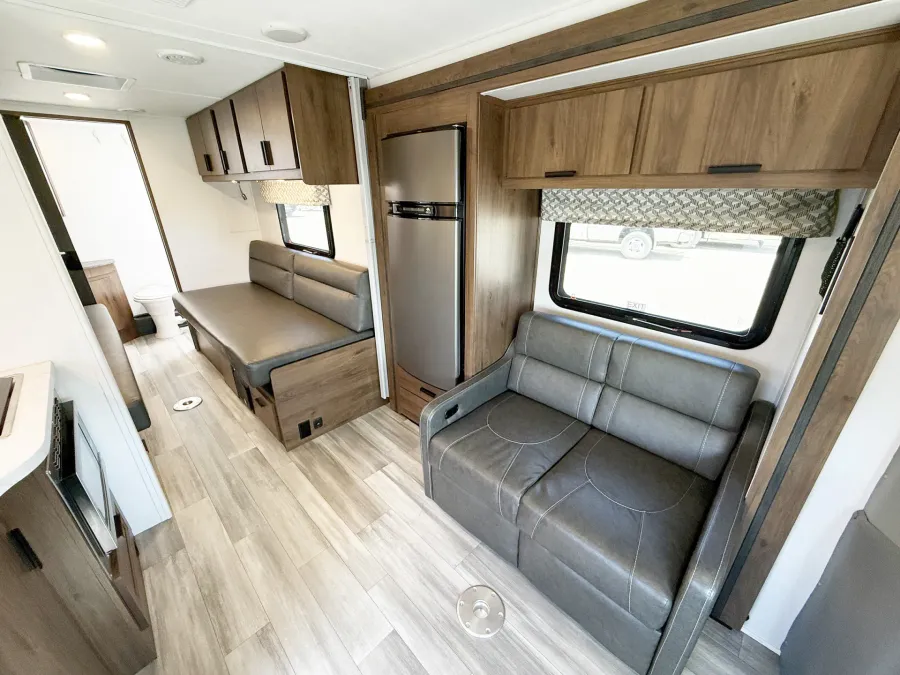 2024 Forest River Sunseeker 2370 | Photo 8 of 23