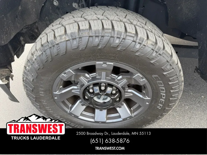 2023 Ford F-350 | Photo 8 of 23
