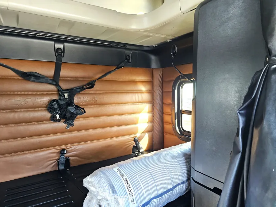 2024 Freightliner Cascadia | Photo 18 of 22