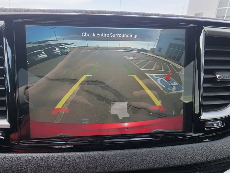2025 Chrysler Pacifica Select | Photo 24 of 30