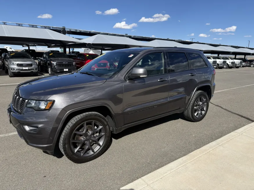 2021 Jeep Grand Cherokee 80th Anniversary | Photo 3 of 17