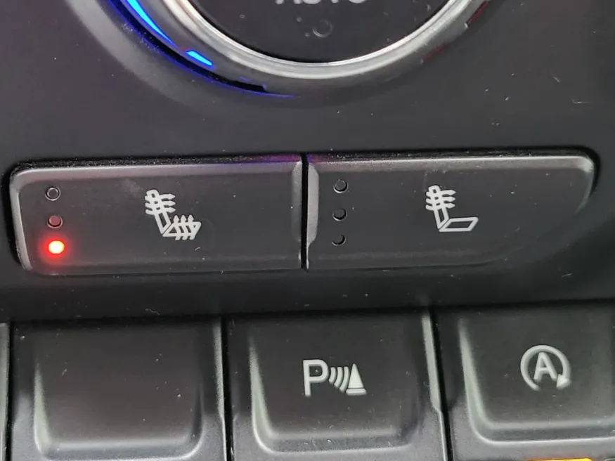 2020 Chevrolet Silverado 1500 LT Trail Boss | Photo 23 of 37