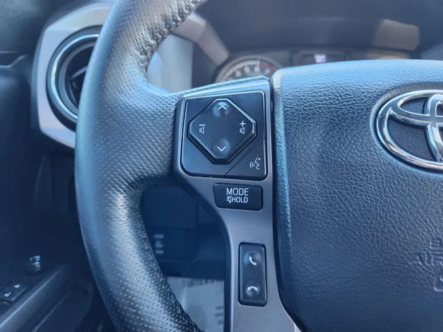 2020 Toyota Tacoma 4WD | Photo 23 of 30