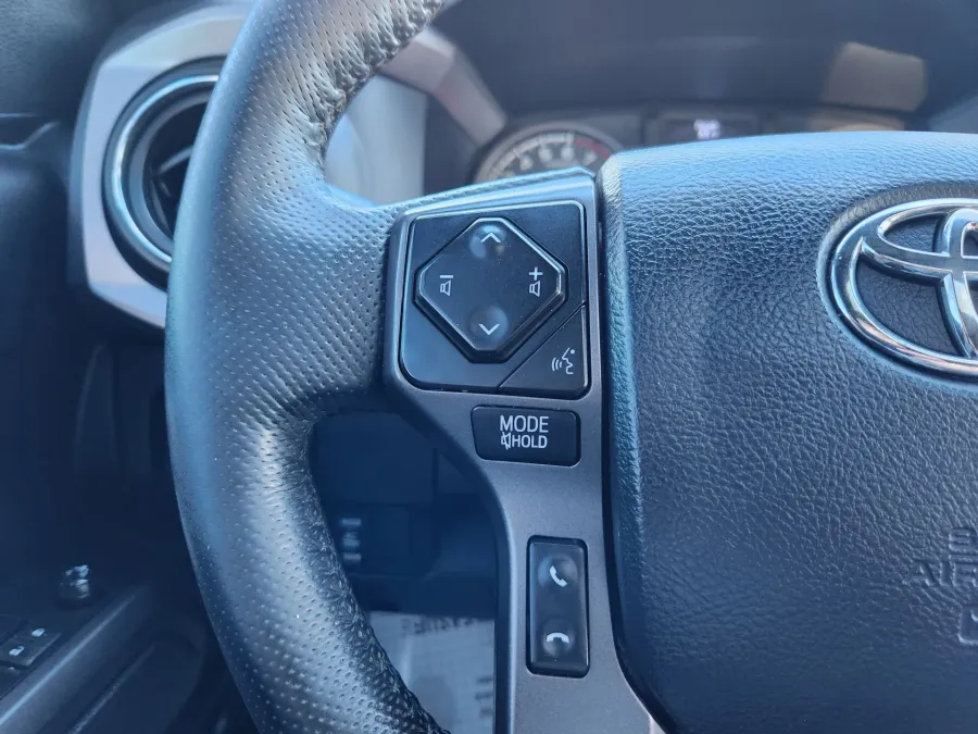 2020 Toyota Tacoma 4WD | Photo 23 of 30