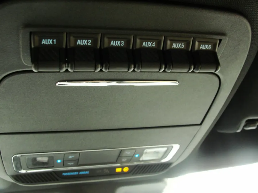 2026 Ford Super Duty F-350 | Photo 25 of 28