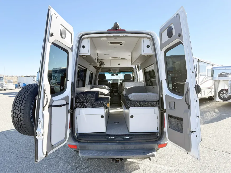 2017 Mercedes Benz Sportsmobile | Photo 12 of 17