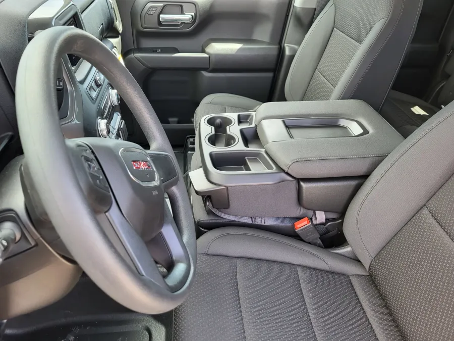 2026 GMC Sierra 1500 Pro | Photo 10 of 23