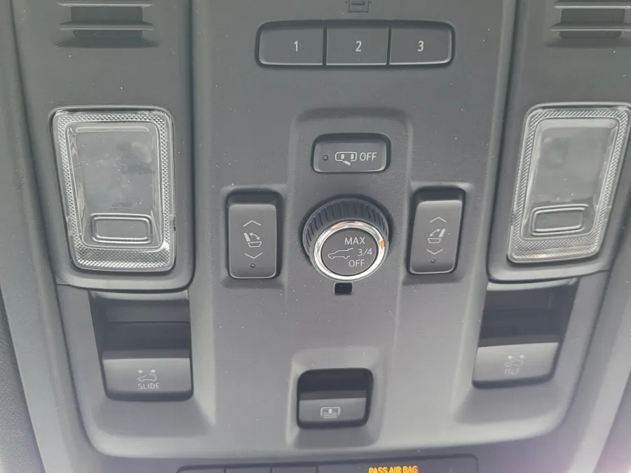 2024 Cadillac Escalade 4WD Premium Luxury | Photo 28 of 33