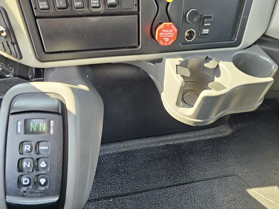 2018 International SR515 | Photo 21 of 28