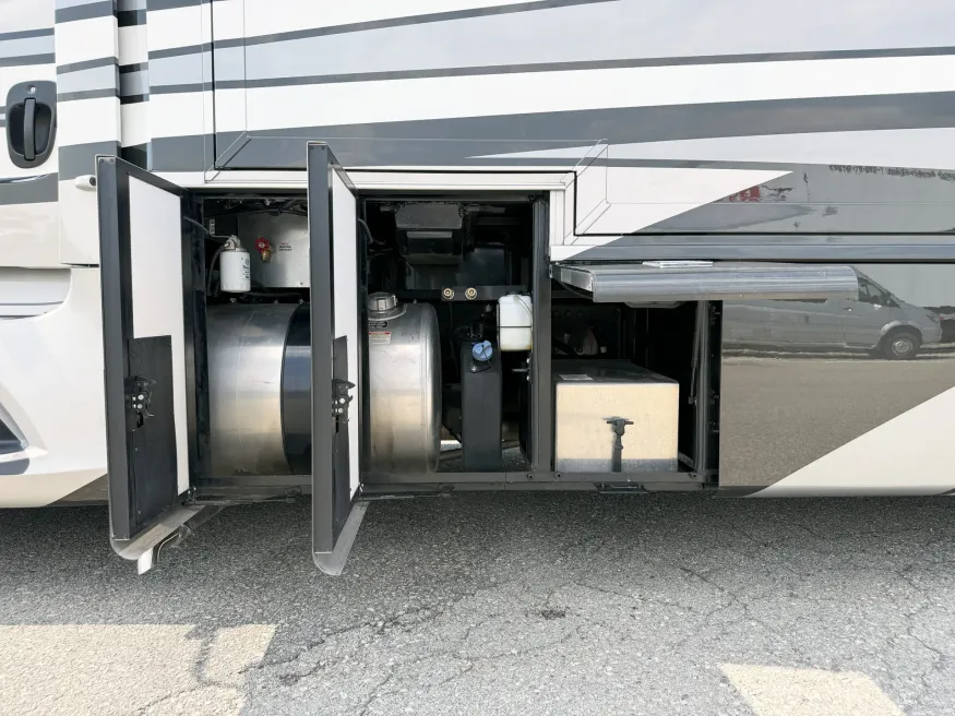 2024 Newmar Supreme Aire 4509 | Photo 32 of 31