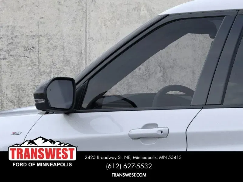 2026 Ford Explorer ST-Line | Photo 19 of 23