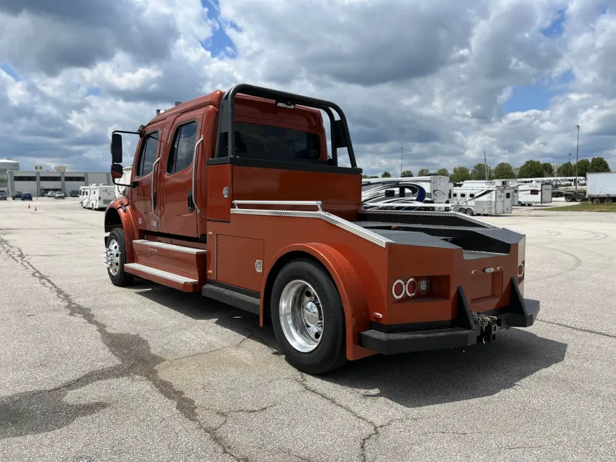 2024 Freightliner M2 106 Bolt | Photo 10 of 33