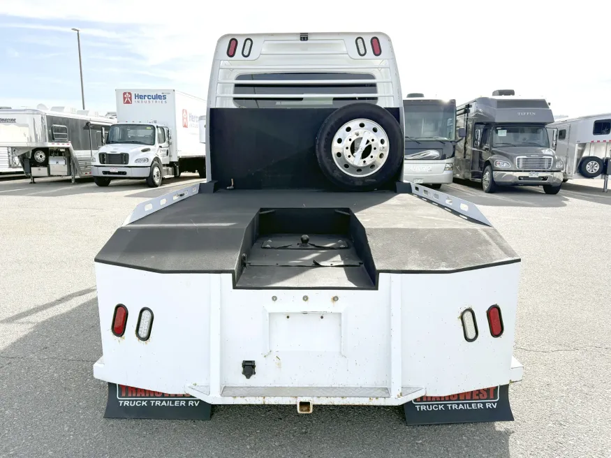 2015 Freightliner M2 106 2L Hauler | Photo 12 of 20