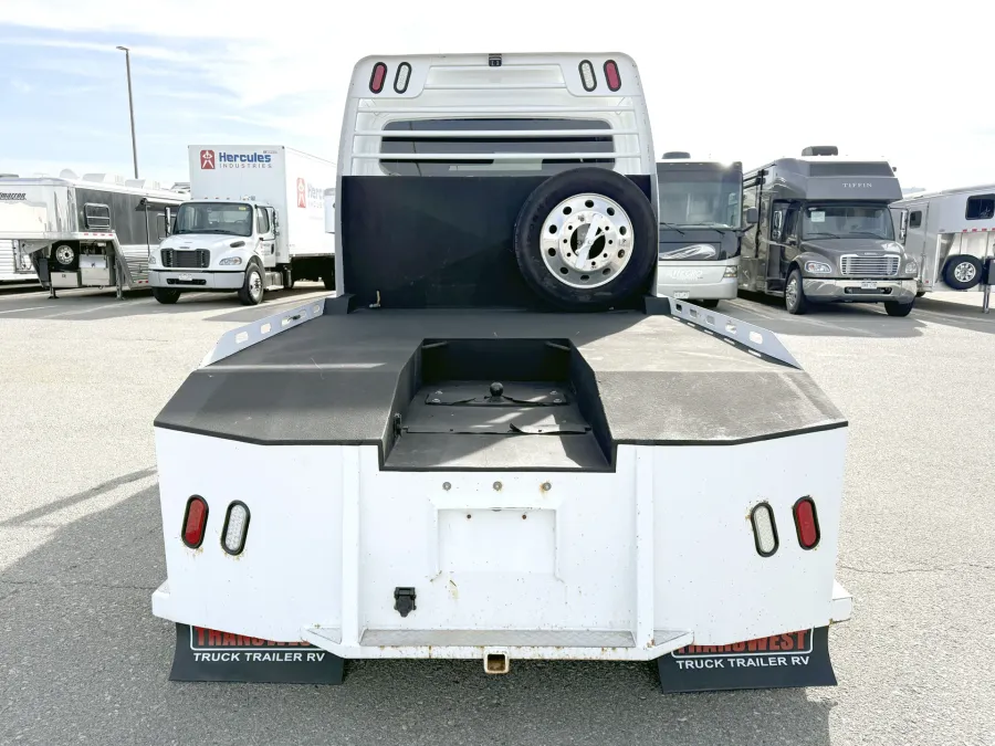 2015 Freightliner M2 106 2L Hauler | Photo 12 of 20