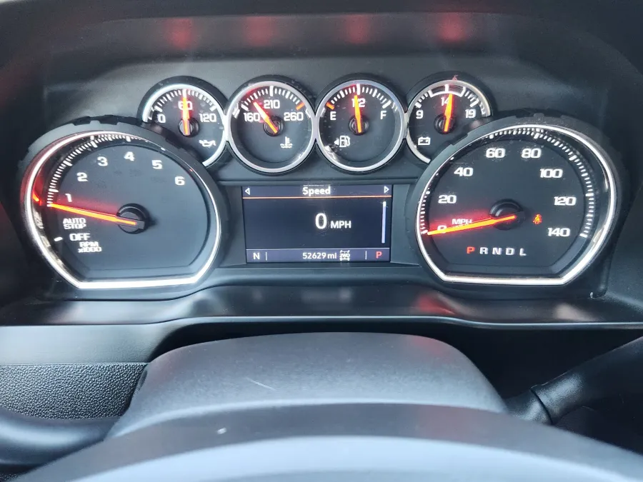 2020 Chevrolet Silverado 1500 LT | Photo 17 of 24