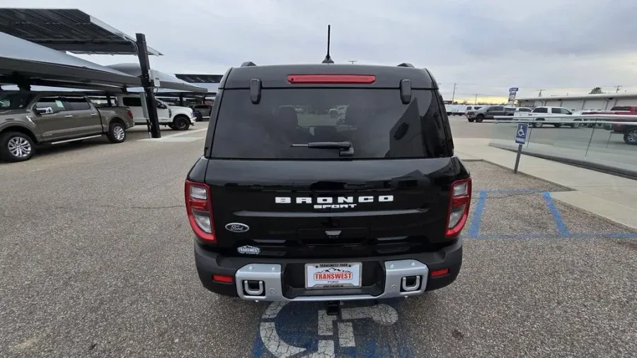 2025 Ford Bronco Sport | Photo 7 of 29