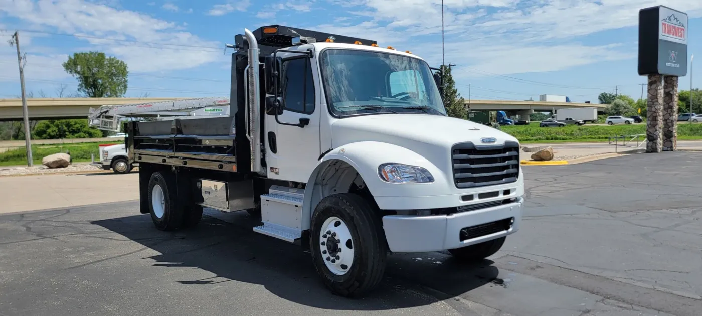 2026 Freightliner M2 106 | Photo 3 of 13