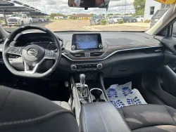 2023 Nissan Altima 2.5 SV | Thumbnail Photo 10 of 19