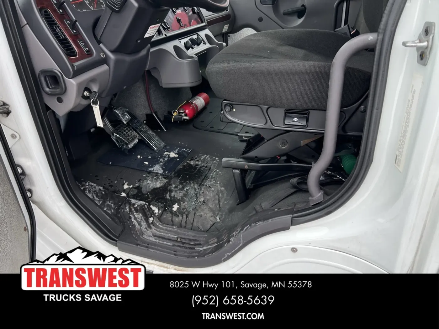 2016 Freightliner M2 106 | Photo 5 of 15