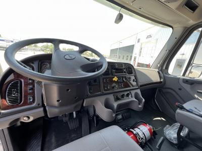 2022 Freightliner M2 106 | Thumbnail Photo 7 of 12