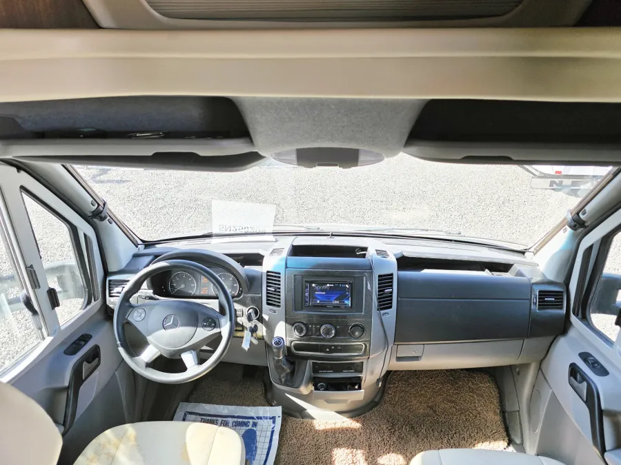 2017 Winnebago Navion 24V | Photo 5 of 16