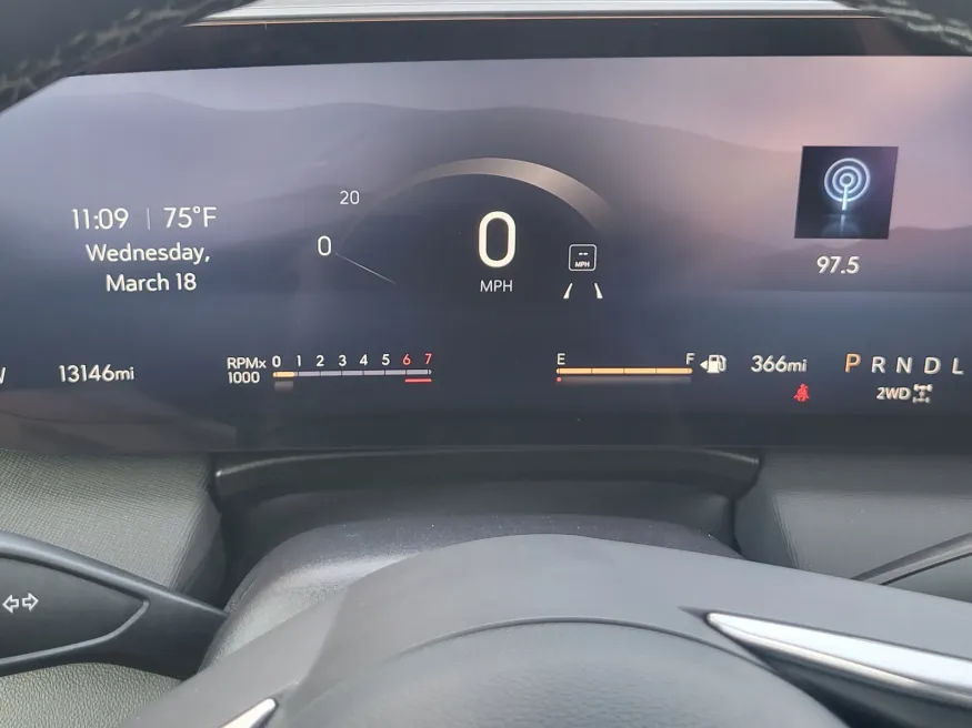 2025 Buick Enclave Preferred | Photo 13 of 24