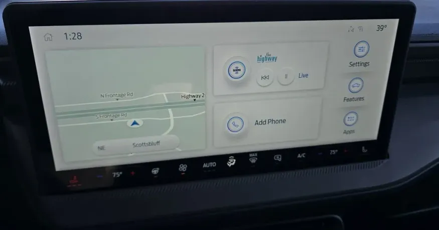 2025 Ford Maverick | Photo 21 of 32