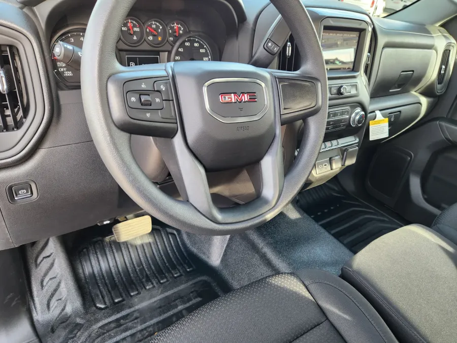 2026 GMC Sierra 1500 Pro | Photo 15 of 20