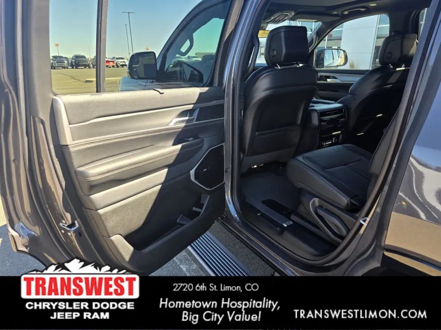 2026 Jeep Grand Wagoneer Limited Reserve | Photo 10 of 29