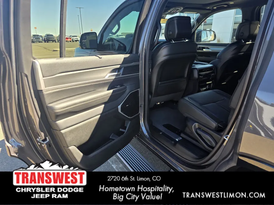 2026 Jeep Grand Wagoneer Limited Reserve | Photo 10 of 29